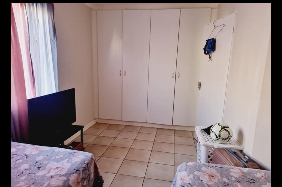 To Let 2 Bedroom Property for Rent in Parklands Western Cape